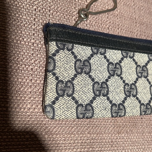 Gucci Coin Case and key chain - Picture 7 of 12